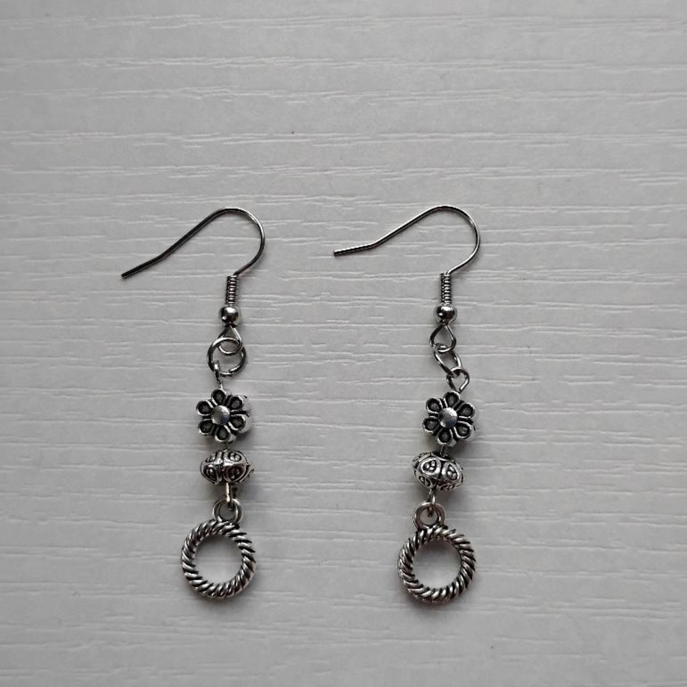 Chic Silver Floral Drop Earrings